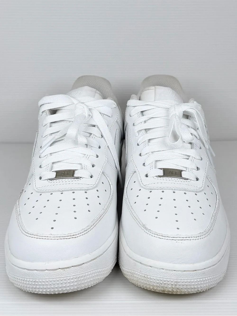 Nike Air Force 1 ‘07 Triple White Leather Sneakers Men’s 9.5 CW2288-111